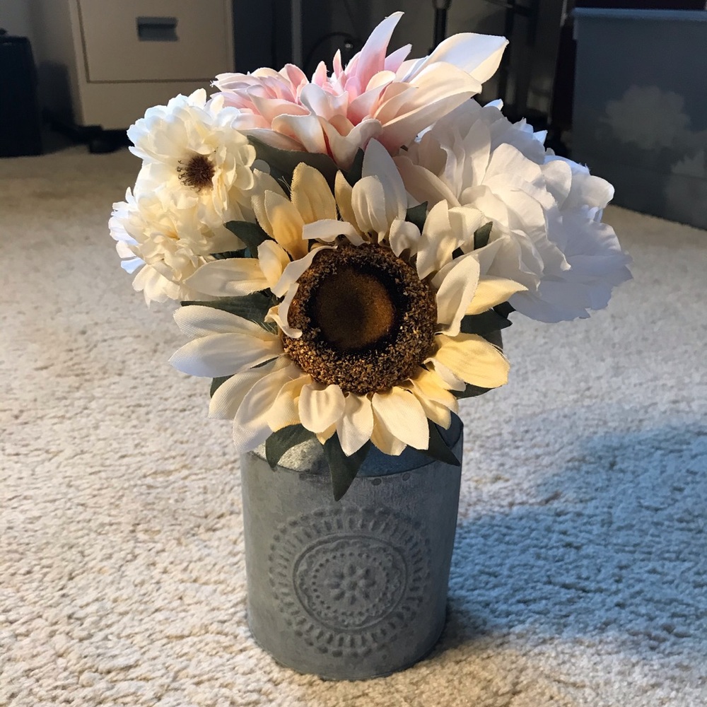 Galvanized Milk Can Flower Decor Arrangement
